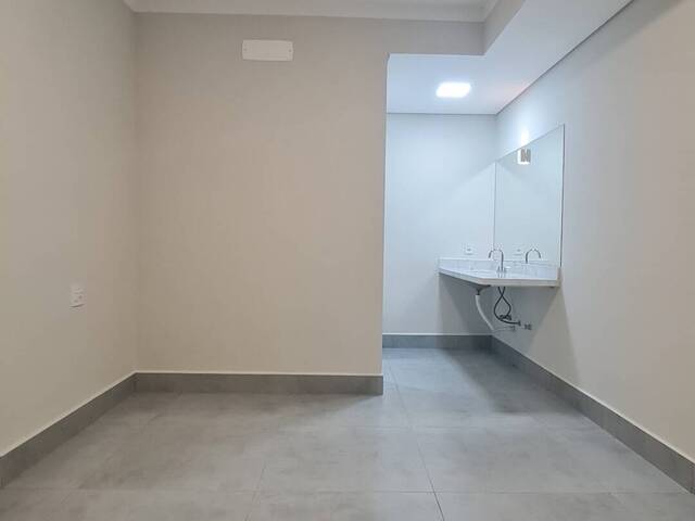 #44 - Casa para Venda em Leme - SP - 2
